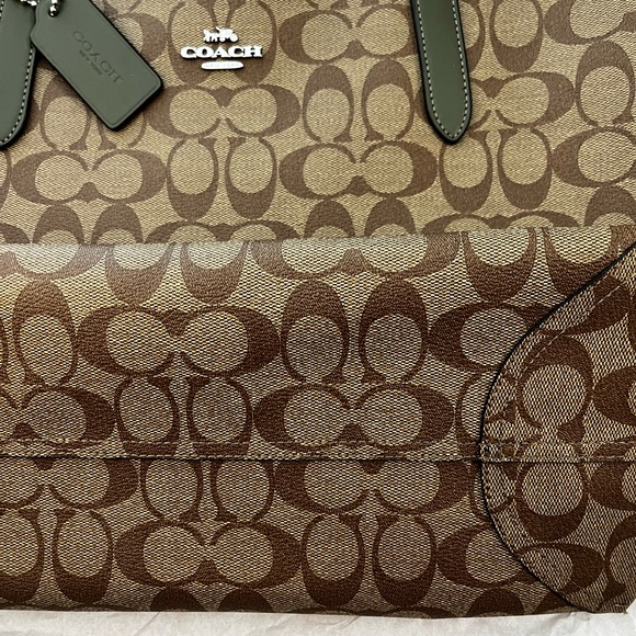 Coach authentic“Coach City Tote Bag” with silver hardware and army green straps - Picture 4 of 15